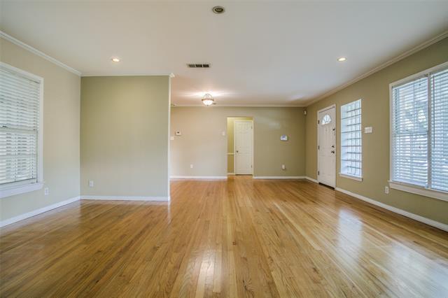 Photo - 6137 Sudbury Dr