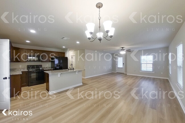 Photo - 103 Dunwoody Ct