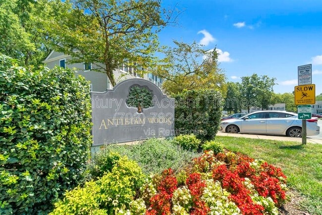 Photo - 2881 Burgundy Pl