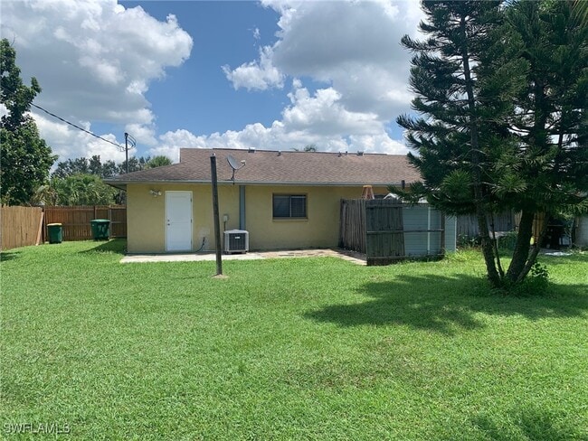 Building Photo - 2327 Hunter Blvd