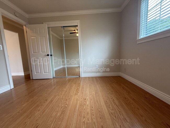 Photo - 476 Ferris Ave