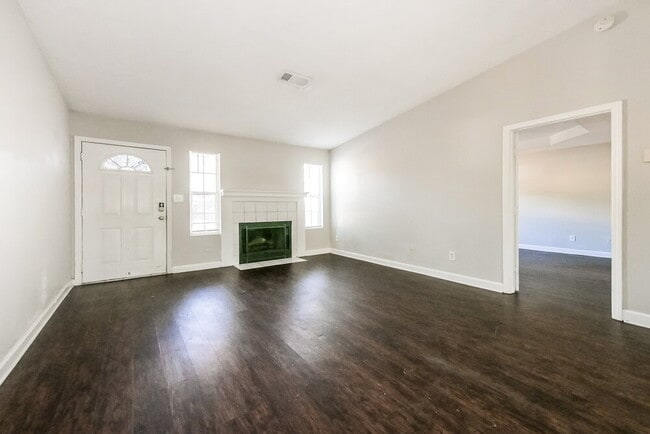 Photo - 2830 Robinson Wood Dr