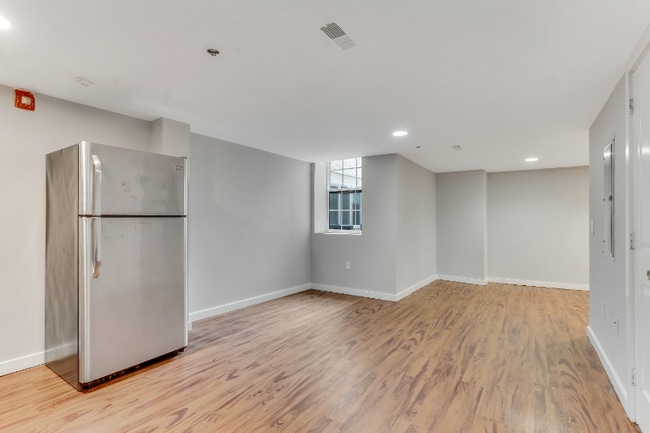 Photo - 1623 Willington St Unit 4