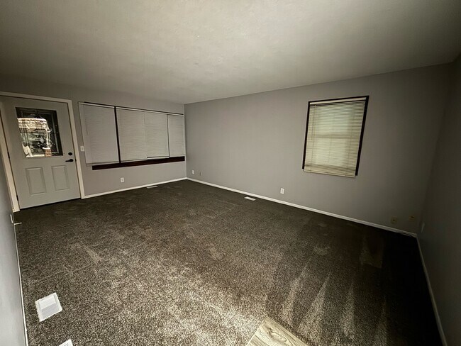 Photo - 25493 165th St NW