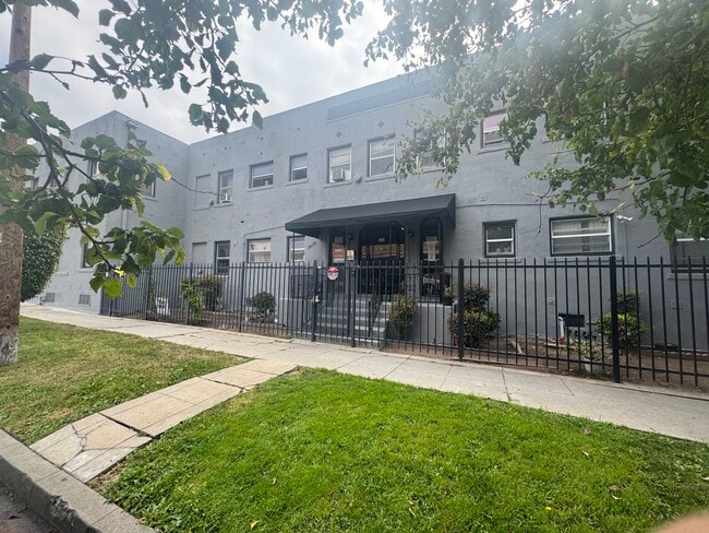 Photo - 1010 N Madison Ave