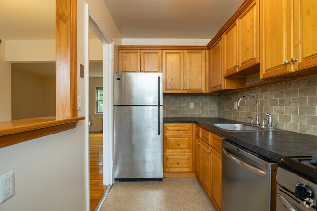 Kitchen - 3.5 Rm, 1 Bd, 1 Ba