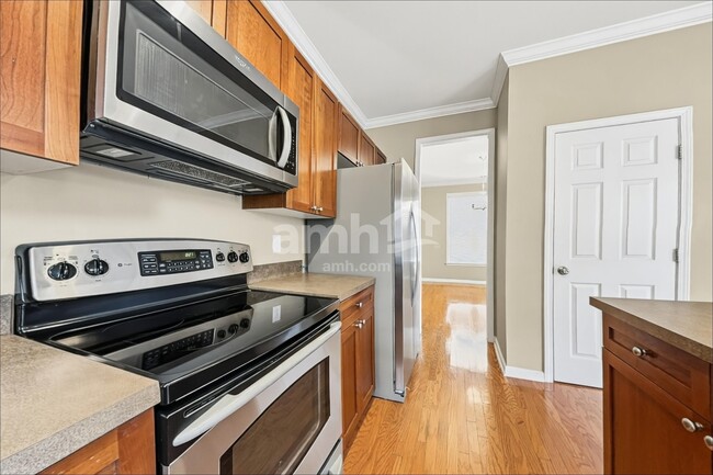 317 Collinsworth Dr