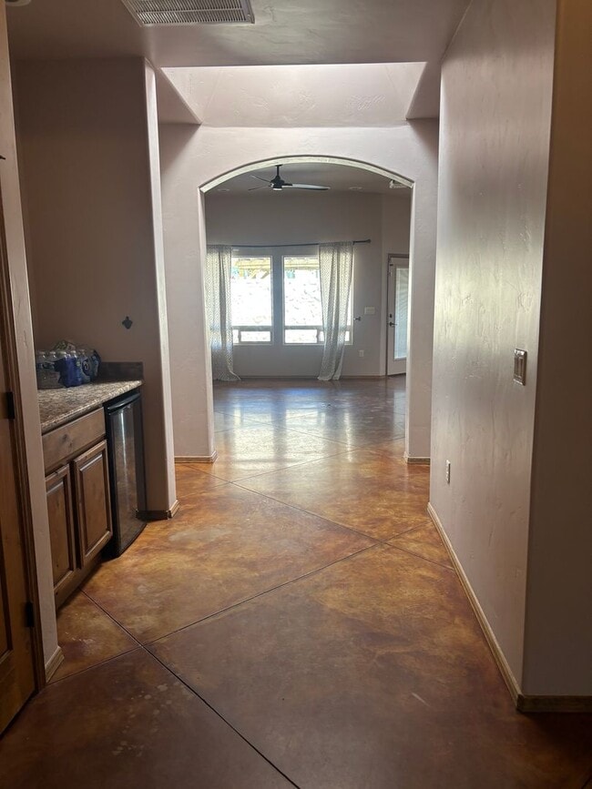 3635 Santa Cecilia Ave