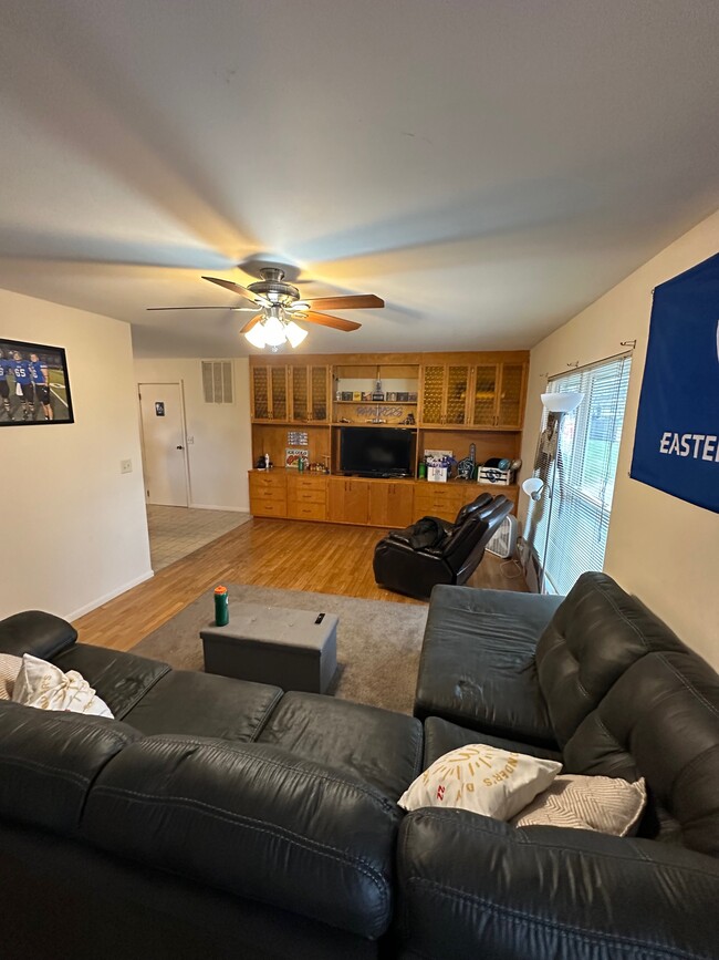 Photo - 2150 11th St