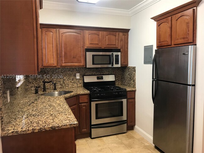 35 Antilla Ave Unit 2