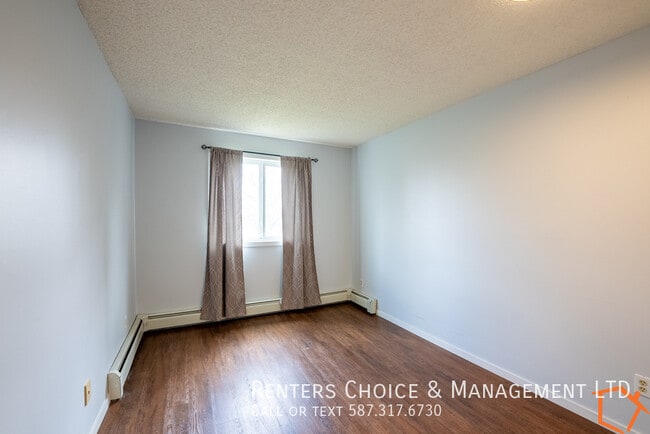 Photo - 1 Bedroom Condo, Assigned Parking, Utilities Included