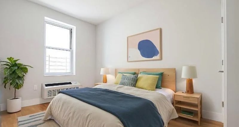 Photo - 90-02 Queens Blvd