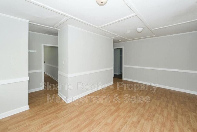 Photo - 2212 Townsend Rd