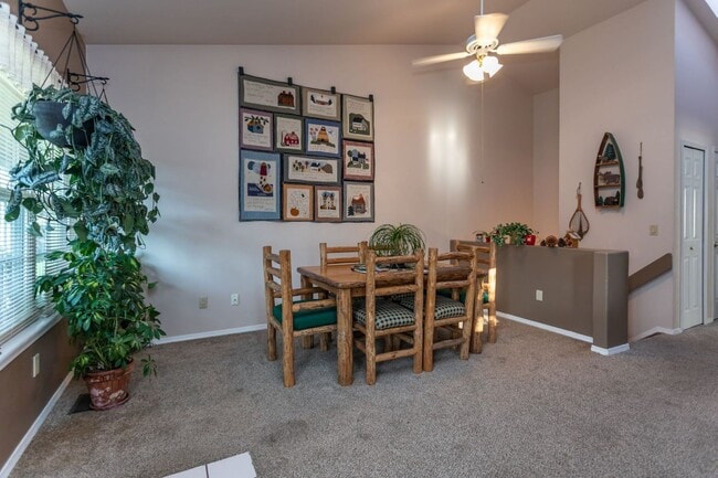 Photo - 111 Iveystone Ct