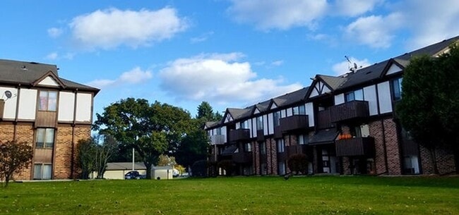 Photo - Cedar Grove Apartments