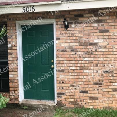 Photo - 3016 Zachry Ave
