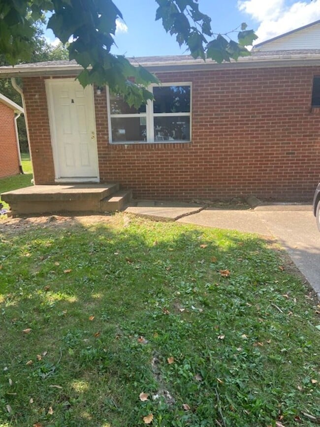 Building Photo - 3611 Rollins St Unit 3611A