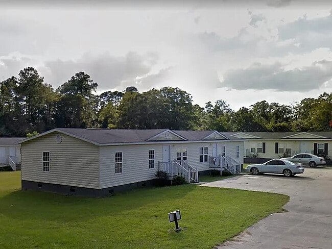 Photo - 520 9th St SW