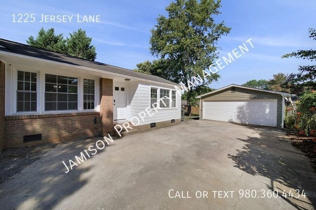 Photo - 1225 Jersey Ln