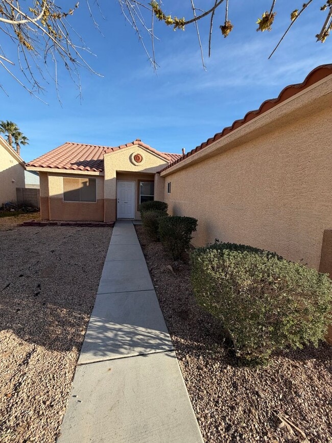 Photo - 3 bedroom single story home with no HOA