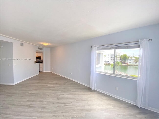 Building Photo - 1185 Marseille Dr Unit 307 Rental