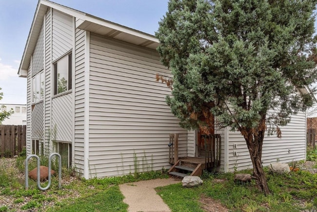Building Photo - 904 SE 9th Ave Rental