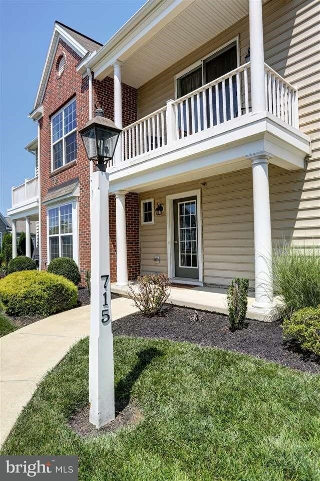 Entrada principal - 715 Stag Ct