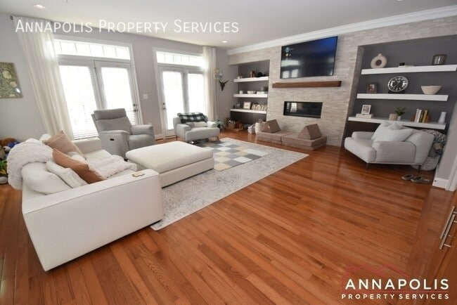 Photo - 227 Treyburn Wy