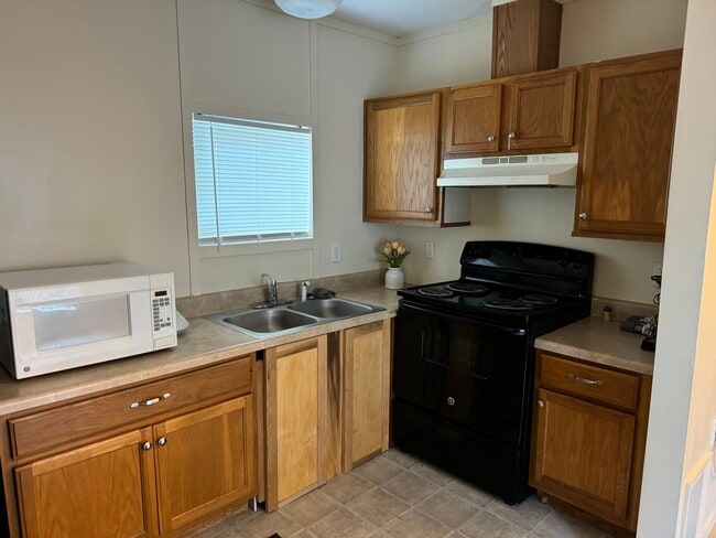 Photo - 16482 Eastchase St