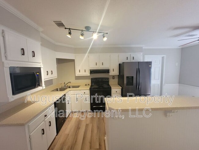 Photo - 157 Moss Creek Dr