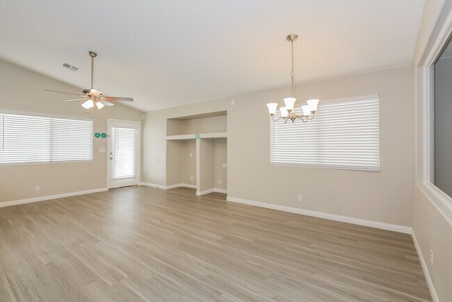 Photo - 1922 Desert Sage Ave