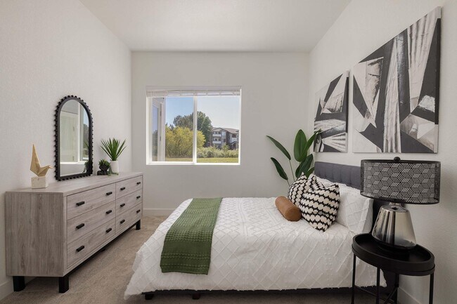 Rendezvous Trail Apartments