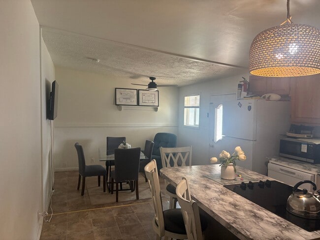 Photo - 1479 S 1100 W