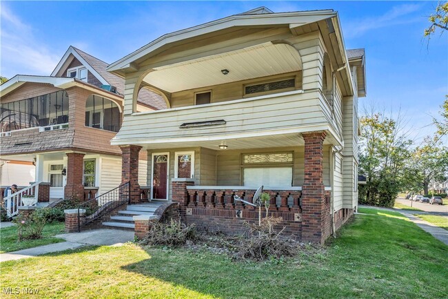 Building Photo - 4732 E 104th St Unit 2/UP