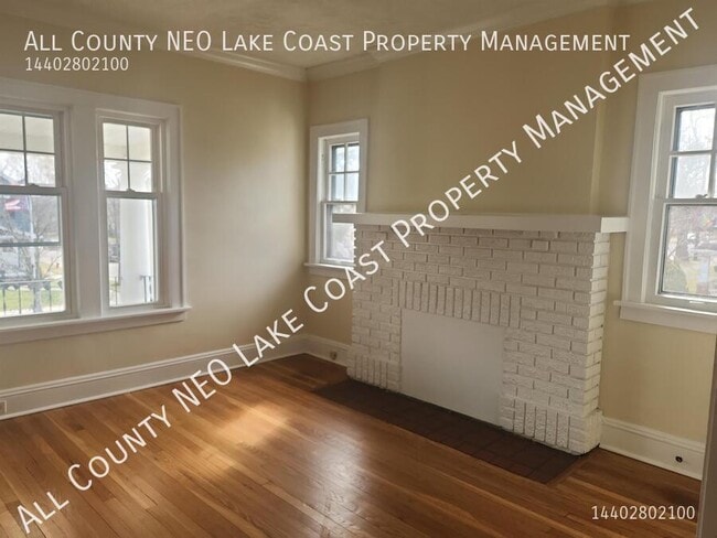 Photo - 1298 Nicholson Ave