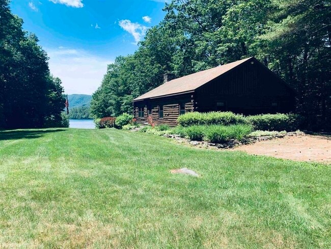 Photo - 452 N Shore Rd