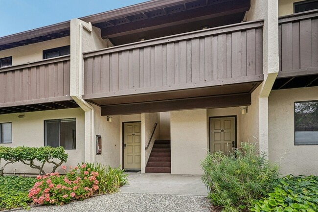 Building Photo - 999 Evelyn Terrace W Unit 71 Rental