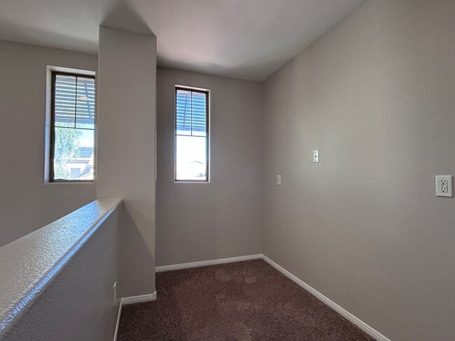 Photo - 4 Bedroom Home in Southern Highland - with Bed and Bath down
