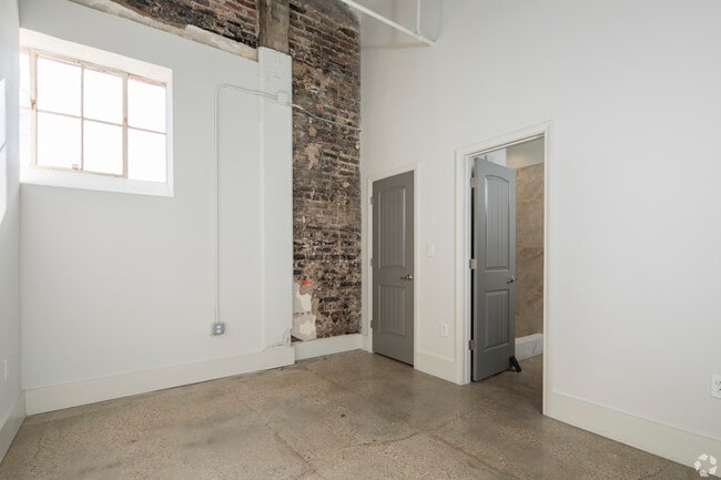 2 bed 2 bath - 1780 sqft