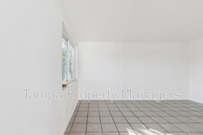 Photo - 5801 Emerson Ave S