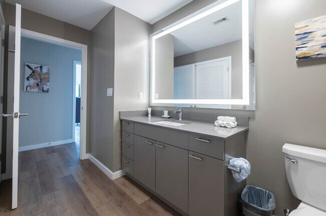 880 Pacific St Unit SI FL11-ID1537757P