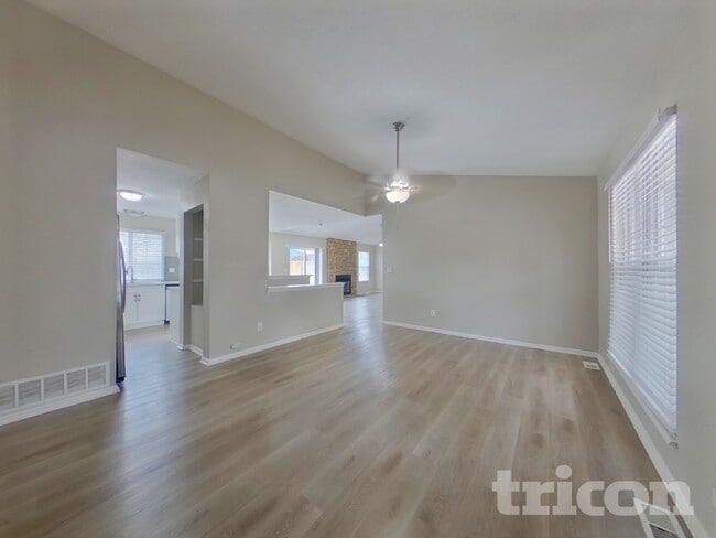 Photo - 21490 E Aberdeen Dr