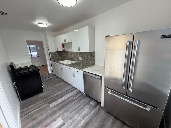 Photo - 2004 19th St Unidad A