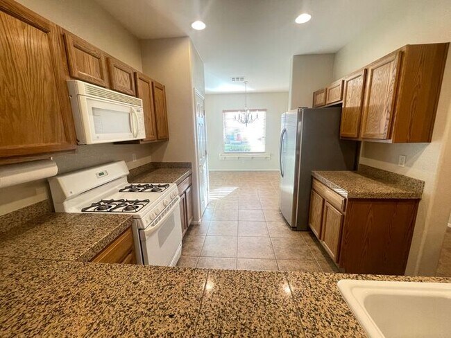 Photo - 3702 Fading Sun St