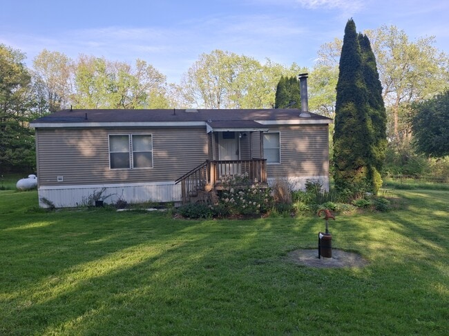 Building Photo - 3361 Coykendall Rd