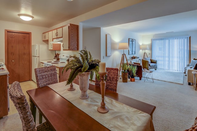 Tree Lane Park Apartments