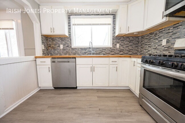 Photo - 315 E Park Dr