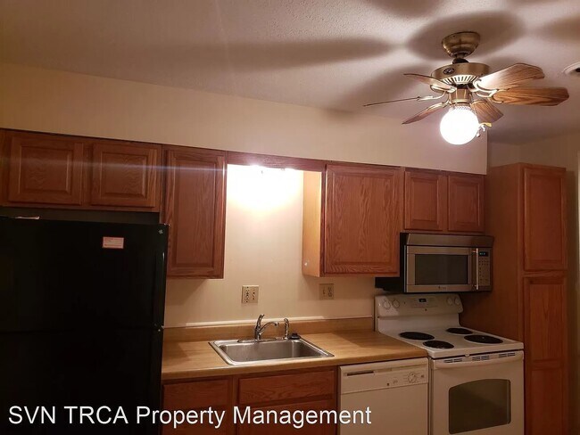 Kitchen - 5523 Ellsworth Ave Unit Ellsworth