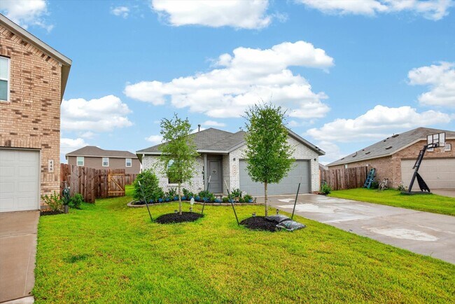 Photo - 444 Texas Pecan Dr