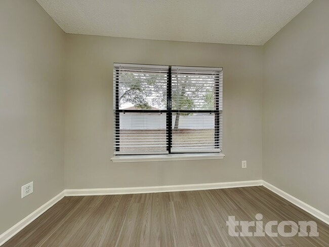 Photo - 5357 Whitecastle Ct